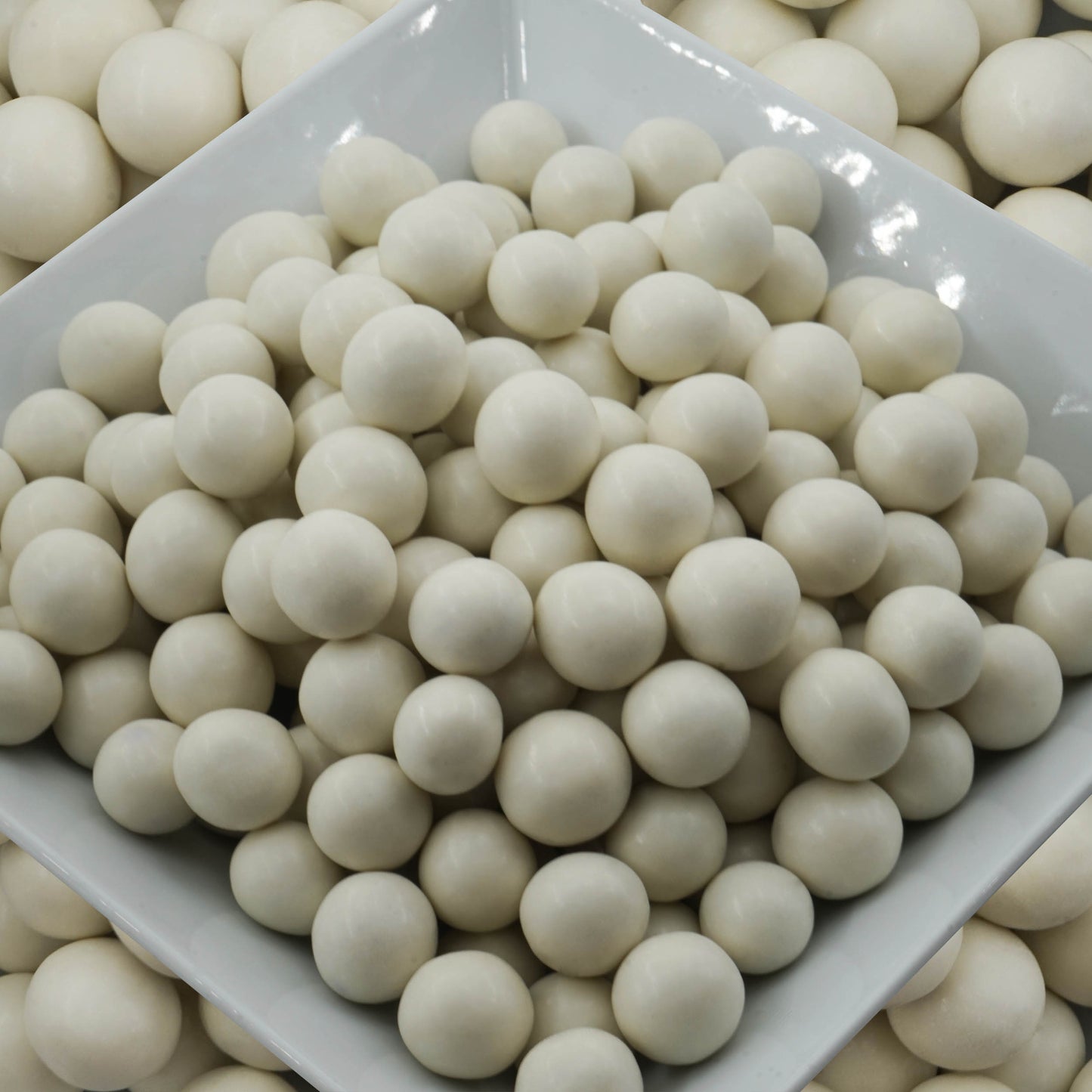 0,35kg Schokobälle weiss glanz