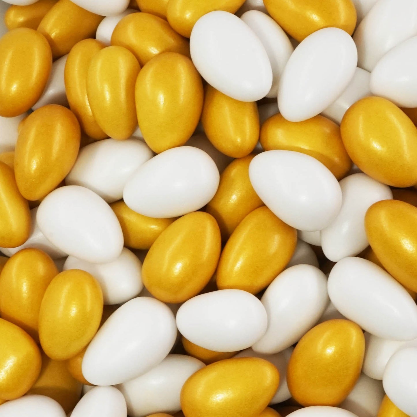 1kg Hochzeitsmandeln Conchiglia Mix weiss-gold metallic matt