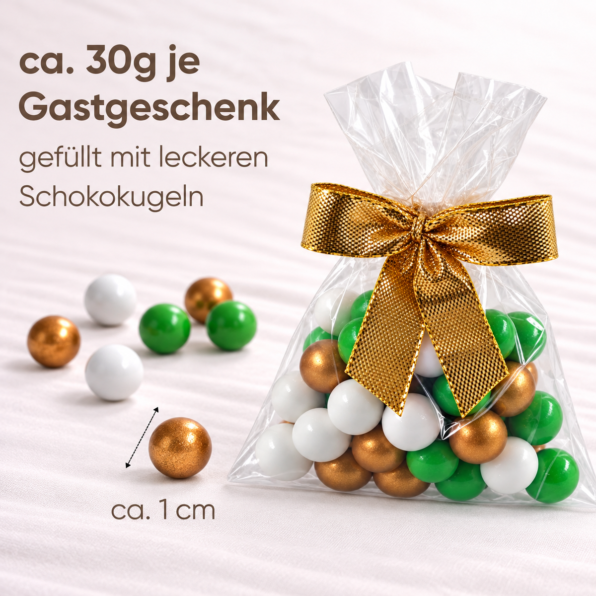 5 fertige Gastgeschenke weiß-gold-grün mit Schokokugeln – Detailansicht