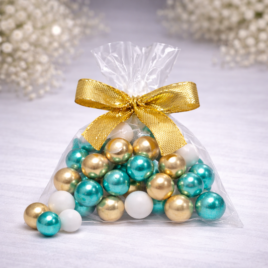 5 Stück kleine Gastgeschenke mit Schokokugeln weiss-gold-grün