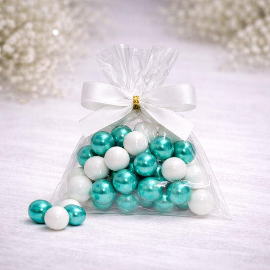 5 Stück kleine Gastgeschenke mit Schokokugeln weiss-grün