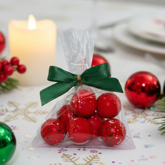 5 Stück fertige Gastgeschenke Weihnachten Crispykugeln Weihnachtskugeln rot-grün-weiss